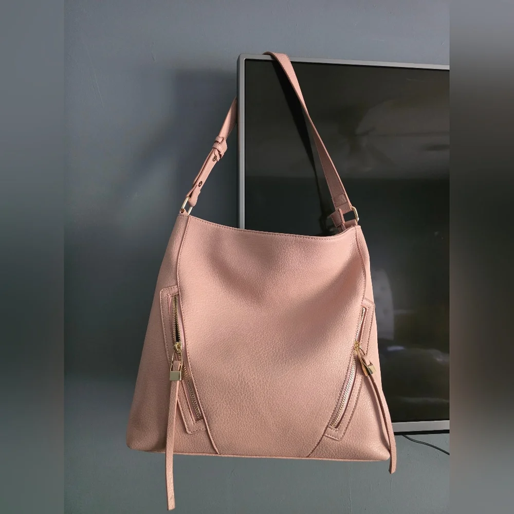 Elegant Pink Leather Shoulder Bag - Picture 1 of 4